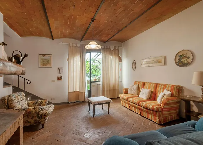 Farm stay Le Ginestruzze Montespertoli